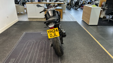 BMW F900 R